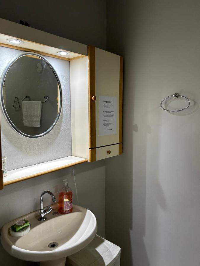 Em Copacabana Apartment *