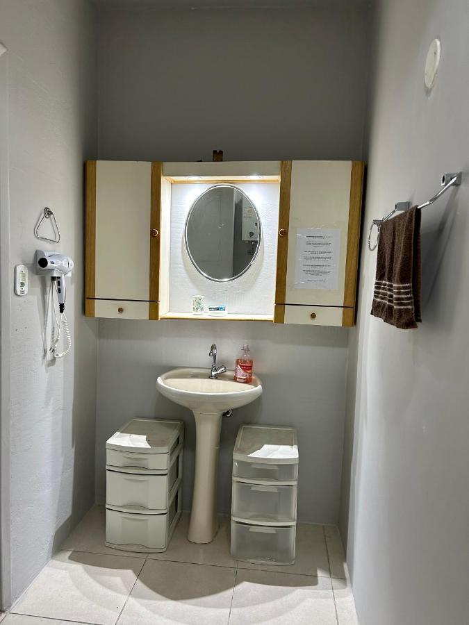 Em Copacabana Apartment *